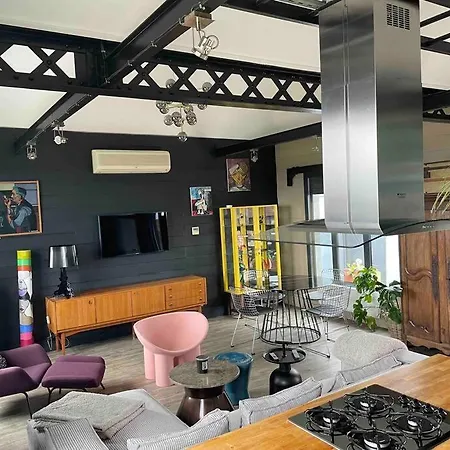 Loft Sur Les Toits De * 鲁贝